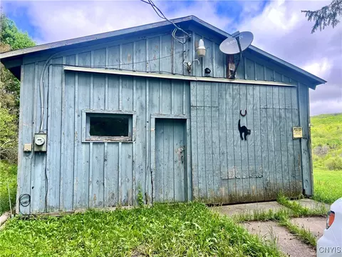 6720 Haights Gulf Rd, Truxton, NY 13045