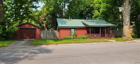 706 Lawrence St, Watertown, NY 13601