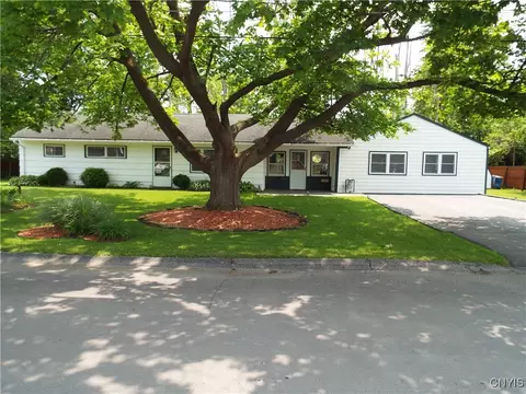Exterior - 514 Mccool Ave, East Syracuse, NY 13057 photo 2 of 16