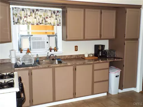 Kitchen - 514 Mccool Ave, East Syracuse, NY 13057 photo 1 of 4