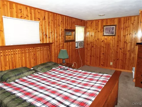 Bedroom - 514 Mccool Ave, East Syracuse, NY 13057 photo 2 of 5