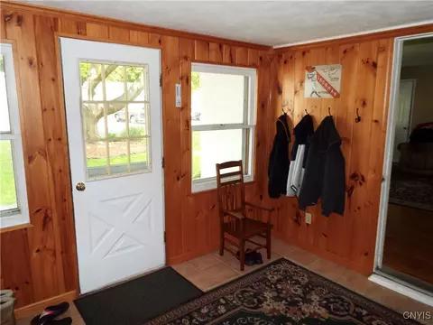 Entry Way - 514 Mccool Ave, East Syracuse, NY 13057 photo 1 of 1