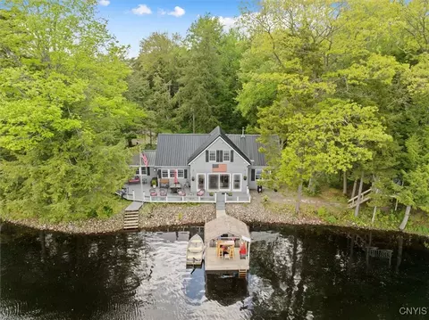 227 Spruce Dr N, Salisbury, NY 13365