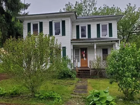 211 Vienna St, Arcadia, NY 14513