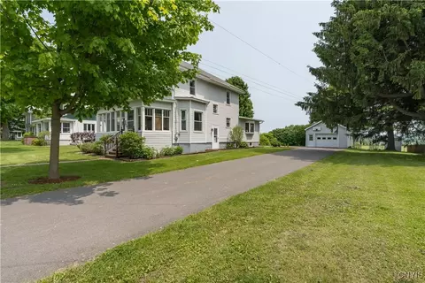 7632 E State St, Lowville, NY 13367