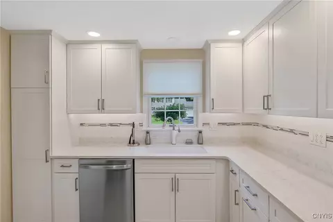 8734 Marinus Dr, Lysander, NY 13027 photo 10