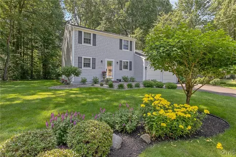 8734 Marinus Dr, Lysander, NY 13027 photo 2