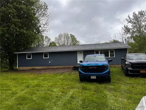 9653 Round Barn Rd, Trenton, NY 13304