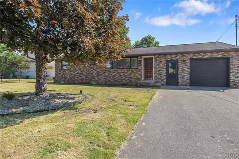 302 Huron Ave N, Geddes, NY 13209