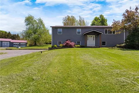 5750 Sentinel Heights Rd, Onondaga, NY 13078