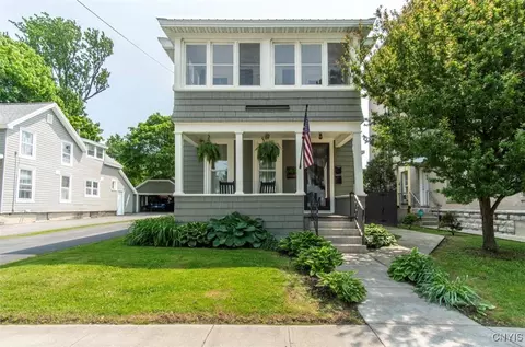 325 Holcomb St, Watertown, NY 13601