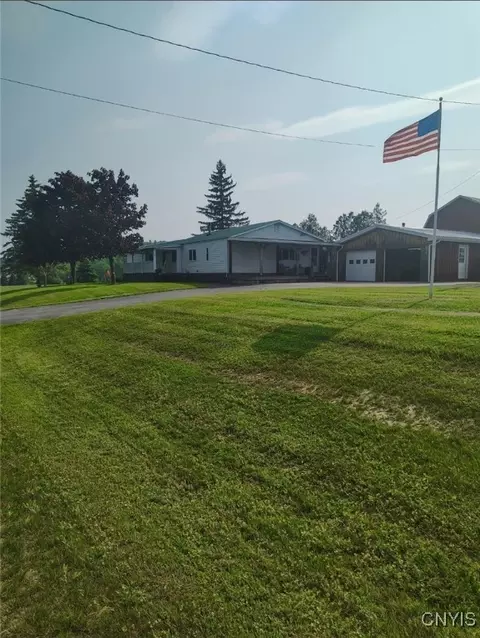 1581 Augusta Solsville Rd, Augusta, NY 13425