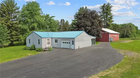 8278 Maple Rd, Clay, NY 13041
