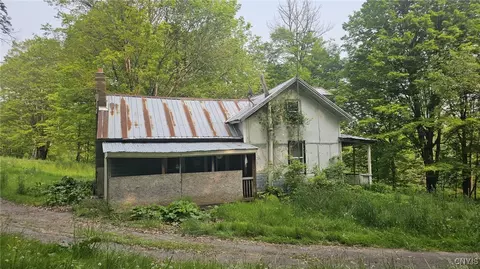 3482 Military Rd, Norway, NY 13416