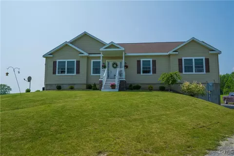 152 Sunset Ln, Little Falls, NY 13365