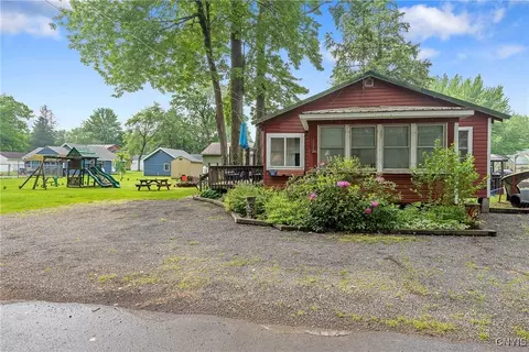 412 21st Ave, Vienna, NY 13308