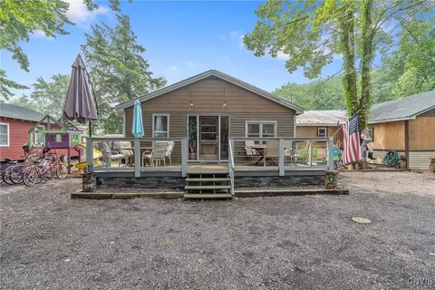 408 21st Ave, Vienna, NY 13157