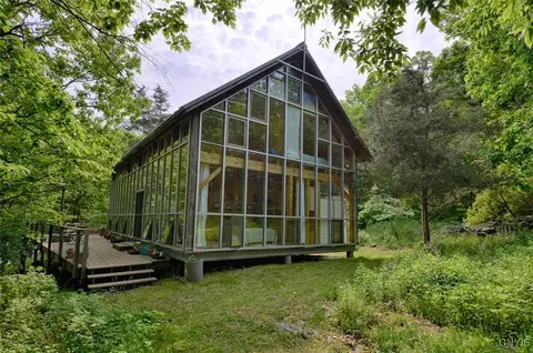43555 School House Rd, Clayton, NY 13624