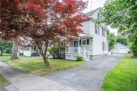 312 W Woodruff St, Watertown, NY 13601