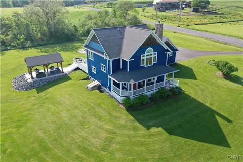 7294 Chase Rd, Fabius, NY 13063