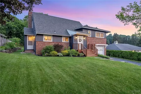 2304 Euclid Ave, Syracuse, NY 13224