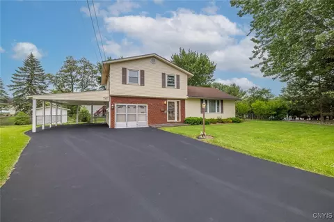 6933 Shannon Way, Salina, NY 13088