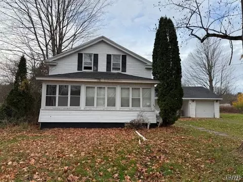 97 Center St, Cleveland, NY 13042