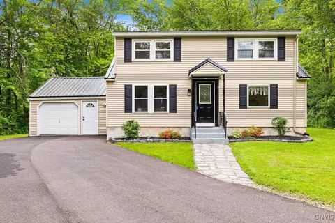 8247 Oswego Rd, Liverpool, NY 13090