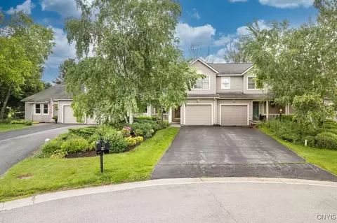 5810 Nobleton Cir, Onondaga, NY 13078