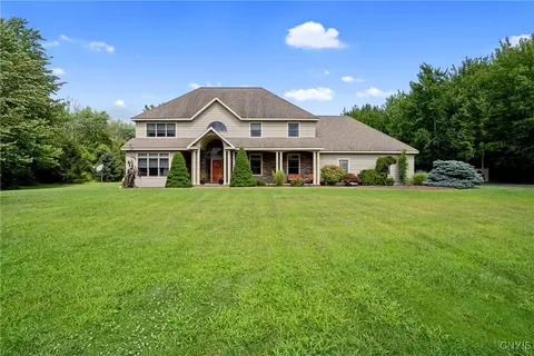 154 W Lake Rd, Oswego, NY 13126