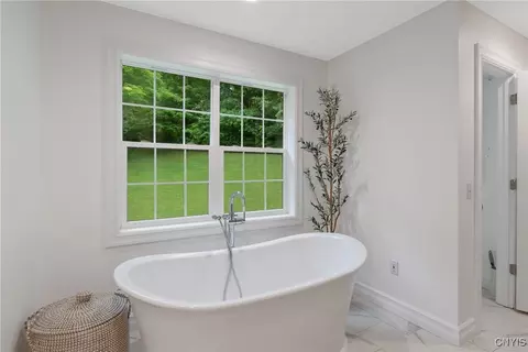 Bath - 113 Jacobs Ln, Sullivan, NY 13037 photo 3 of 6