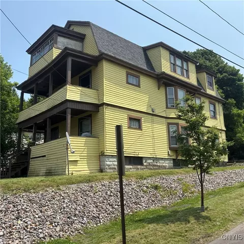 429 Grant Ave, Syracuse, NY 13207