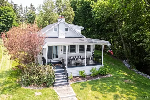 2489 E Lake Rd, Spafford, NY 13152