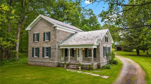 9999 Pierce Rd N, Trenton, NY 13354