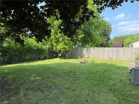 Exterior - 1 Devonshire Rd, Syracuse, NY 13212 photo 7 of 7