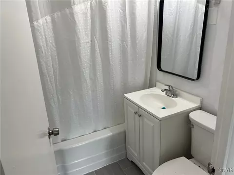 Bath - 1 Devonshire Rd, Syracuse, NY 13212 photo 1 of 2