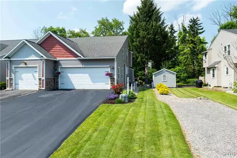 4258 Anguilla Dr, Liverpool, NY 13090