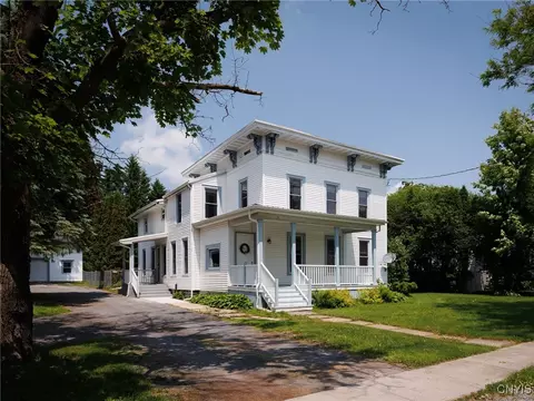 21 Antwerp St, Philadelphia, NY 13673