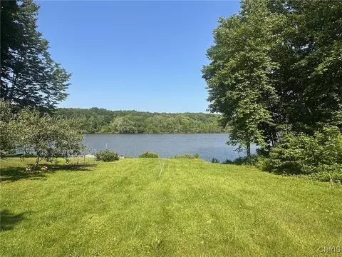 26 Dann Rd, Granby, NY 13069