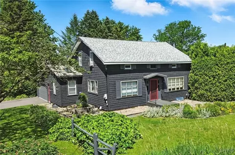 4853 Enders Rd, Manlius, NY 13104