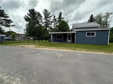 14309 Pearl St, Diana, NY 13648