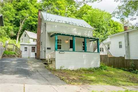 45 Lewis St, Little Falls, NY 13365