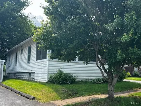 10 Russell Ave, Whitestown, NY 13495