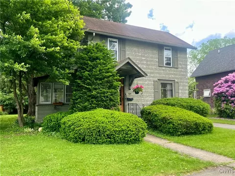 8 Fifth Ave, Cortland, NY 13045