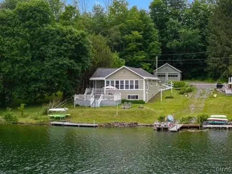 152 Frank Rd, Hamilton, NY 13346