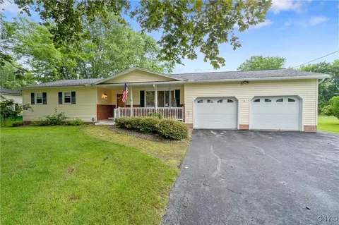 6 Berra Ln, Whitestown, NY 13492