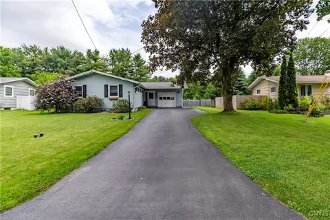 368 Northfield Way, Camillus, NY 13031