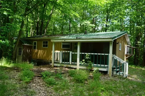 7929 Black Creek Rd, Sullivan, NY 13082