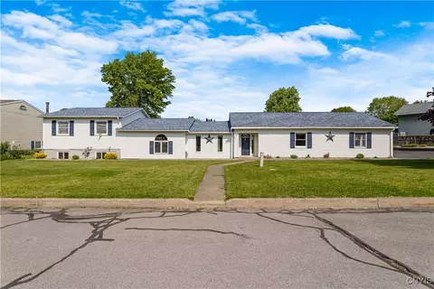 39 Eisenhower Ave, Oswego, NY 13126