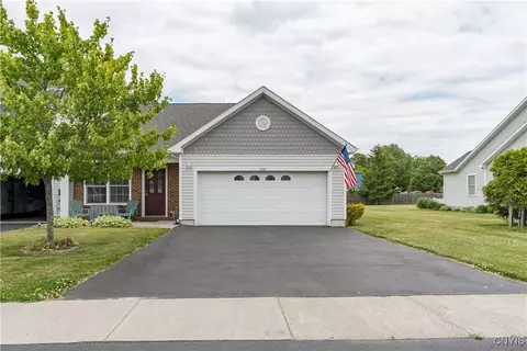 208 Edmund St, Hounsfield, NY 13685